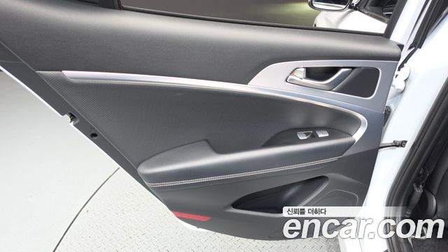 Genesis G70 2018 — photo 15