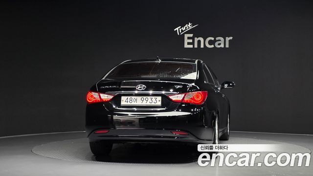 Hyundai Sonata 2011 — photo 4