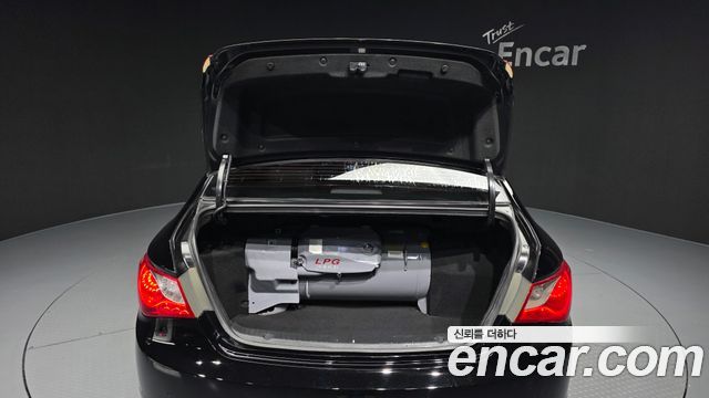 Hyundai Sonata 2011 — photo 20