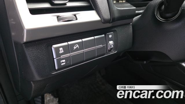KG Mobility Rexton 2019 — photo 25
