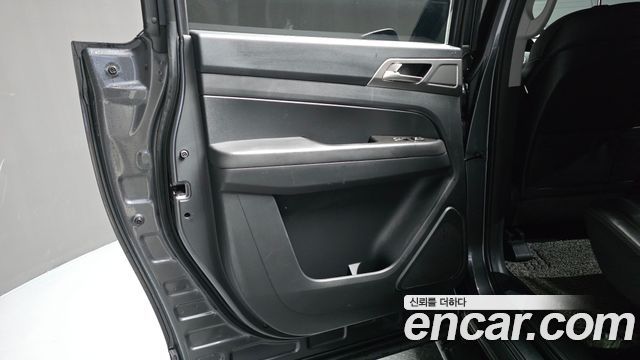 KG Mobility Rexton 2019 — photo 15