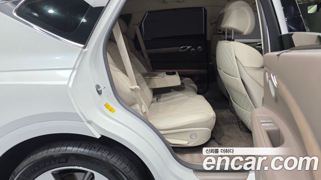 Genesis GV80 2022 — photo 17