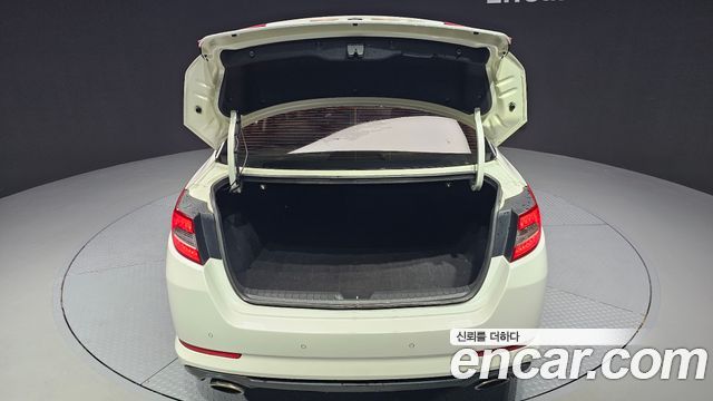 Kia K5 2011 — photo 19