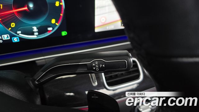 Mercedes-Benz GLE-Class 2023 — photo 9