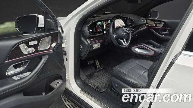 Mercedes-Benz GLE-Class 2023 — photo 10