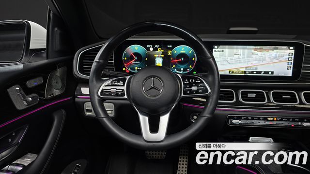 Mercedes-Benz GLE-Class 2023 — photo 12