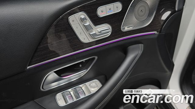 Mercedes-Benz GLE-Class 2023 — photo 15