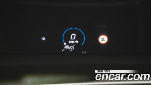 Mercedes-Benz GLE-Class 2023 — photo 16