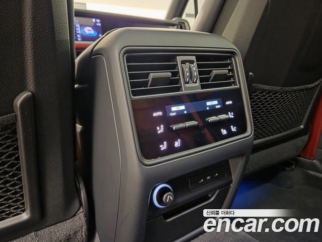 Porsche Cayenne 2024 — photo 18