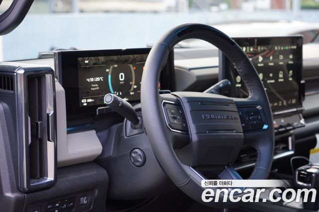 GMC Hummer EV 2026 — photo 11