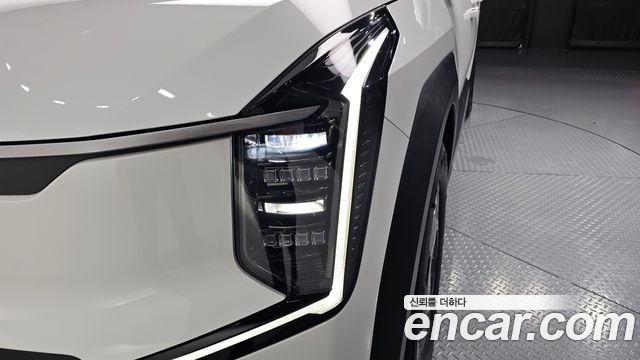 Kia EV9 2024 — photo 8