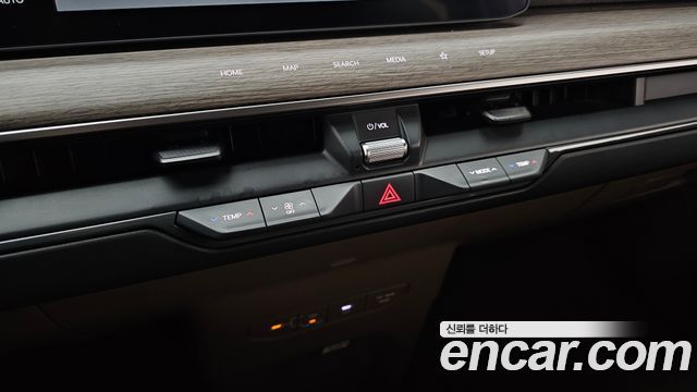 Kia EV9 2024 — photo 27