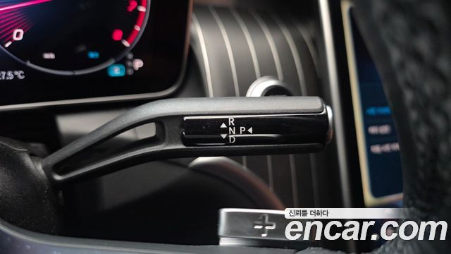 Mercedes-Benz GLC-Class 2024 — photo 12