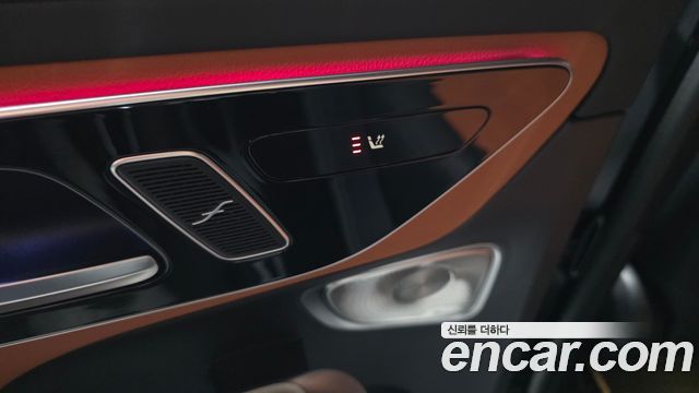 Mercedes-Benz GLC-Class 2024 — photo 28