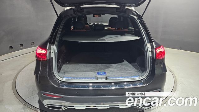 Mercedes-Benz GLC-Class 2024 — photo 32