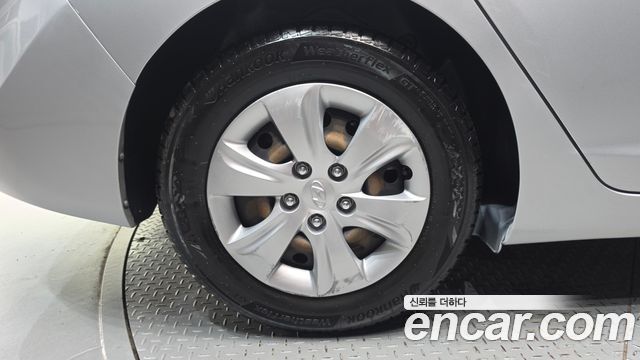 Hyundai AVANTE 2016 — photo 5