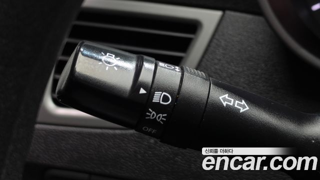 Hyundai AVANTE 2016 — photo 25