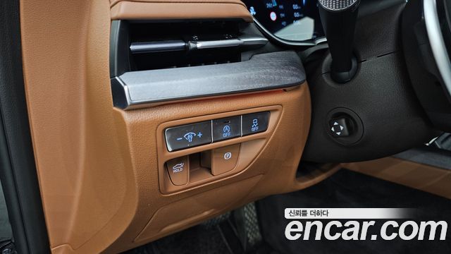 Genesis G80 2023 — photo 25