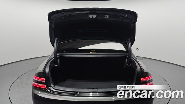 Genesis G80 2023 — photo 28