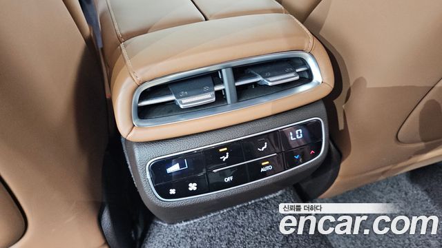 Genesis G80 2023 — photo 31
