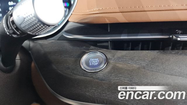 Genesis G80 2023 — photo 32