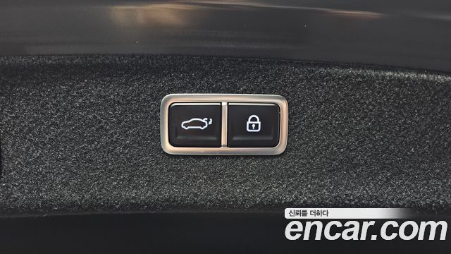 Genesis G80 2023 — photo 35