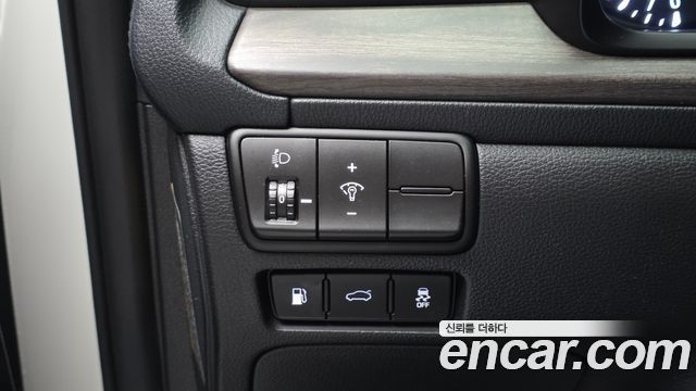 Kia K7 2020 — photo 26