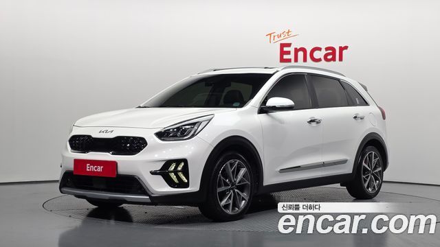 Kia Niro 2022 — photo 1