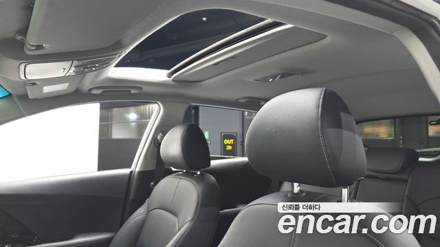 Kia Niro 2022 — photo 18