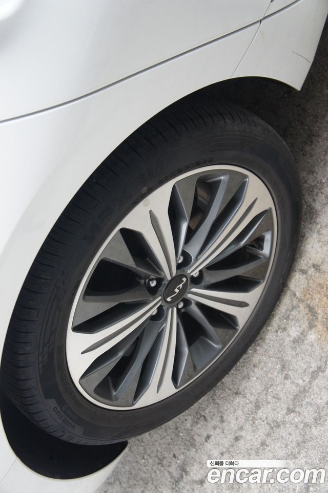 Kia K8 2024 — photo 13
