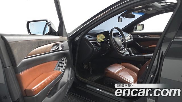 Cadillac CTS 2015 — photo 10