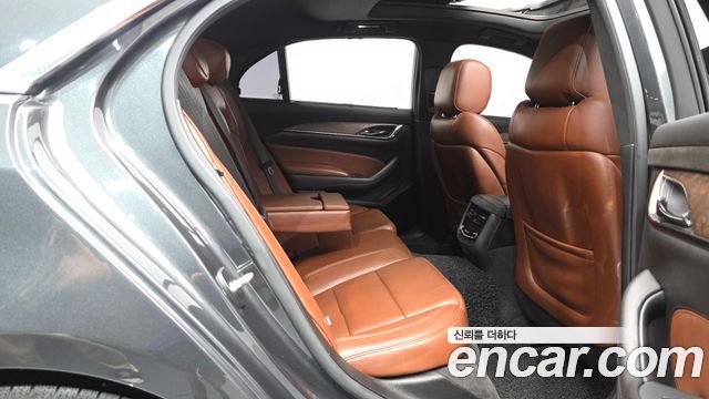 Cadillac CTS 2015 — photo 11