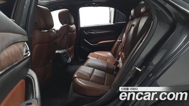 Cadillac CTS 2015 — photo 12