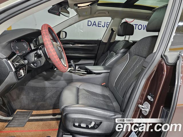BMW Gran Turismo 2020 — photo 9