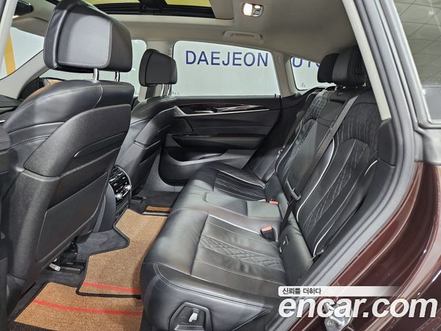 BMW Gran Turismo 2020 — photo 10