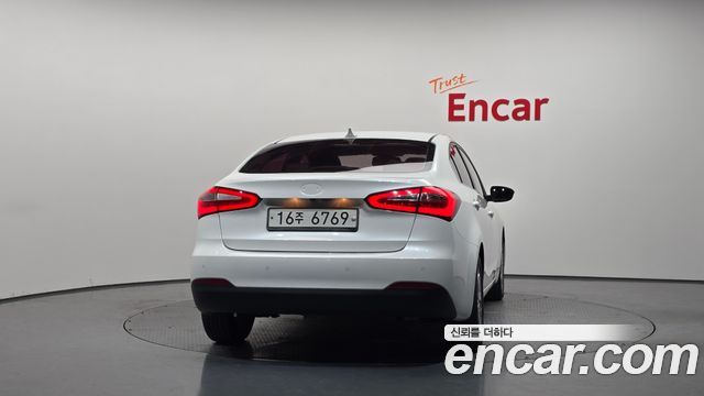 Kia K3 2015 — photo 4