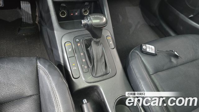 Kia K3 2015 — photo 12