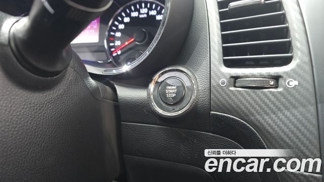 Kia K3 2015 — photo 24