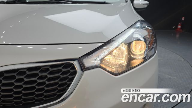 Kia K3 2015 — photo 8