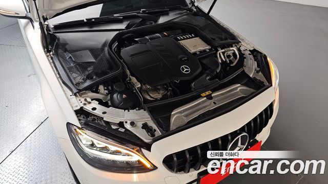 Mercedes-Benz C-Class 2020 — photo 6