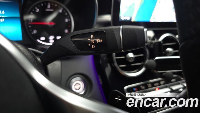 Mercedes-Benz C-Class 2020 — photo 12