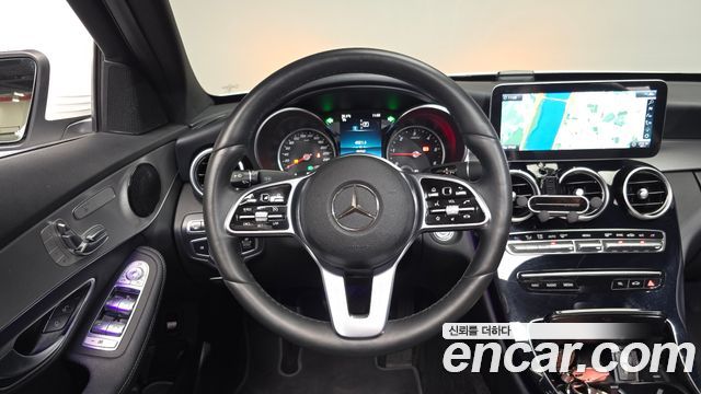 Mercedes-Benz C-Class 2020 — photo 19