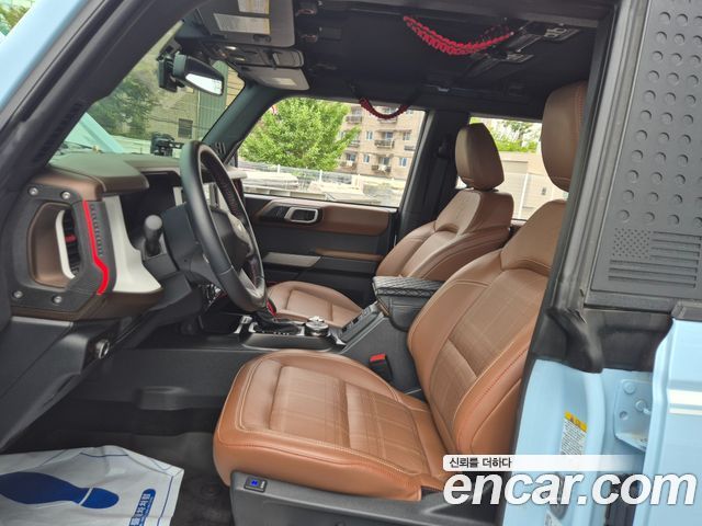 Ford Bronco 2023 — photo 8