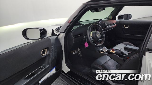 Mini Cooper 2025 — photo 13