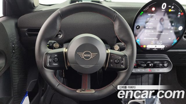 Mini Cooper 2025 — photo 18