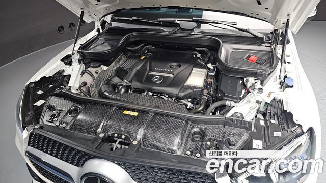 Mercedes-Benz GLE-Class 2022 — photo 6