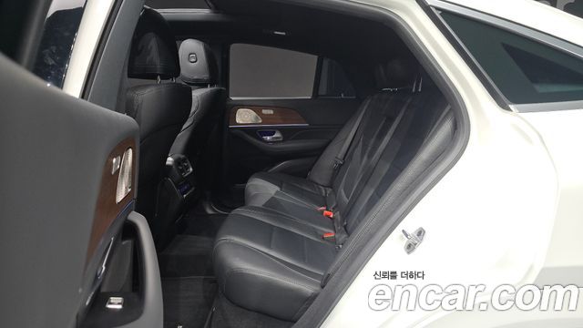Mercedes-Benz GLE-Class 2022 — photo 18
