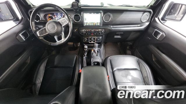 Jeep Wrangler 2019 — photo 10