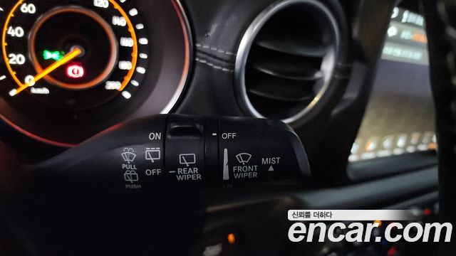 Jeep Wrangler 2019 — photo 28