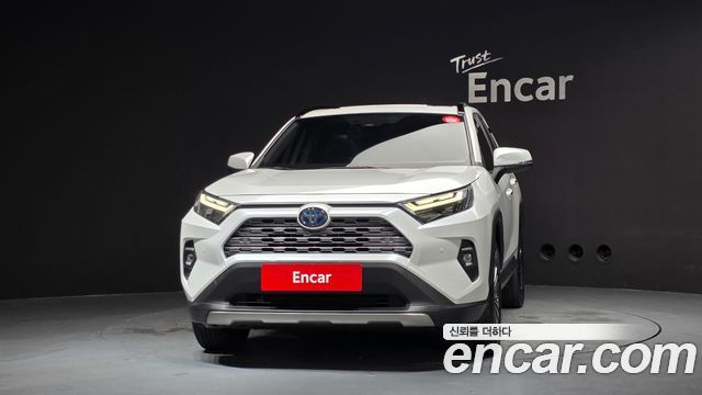 Toyota RAV4 2024 — photo 3